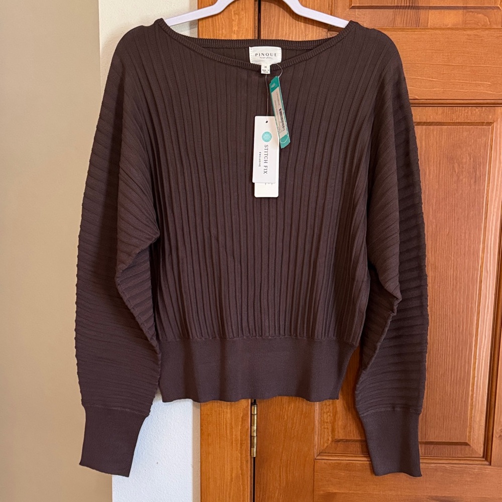 Stitch Fix  Women's Dark Brown Ribbed Crew Neck Sweater  Coffee Shop